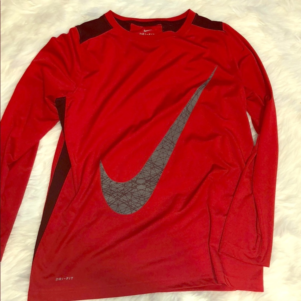 Nike long sleeve tee, boys size XL